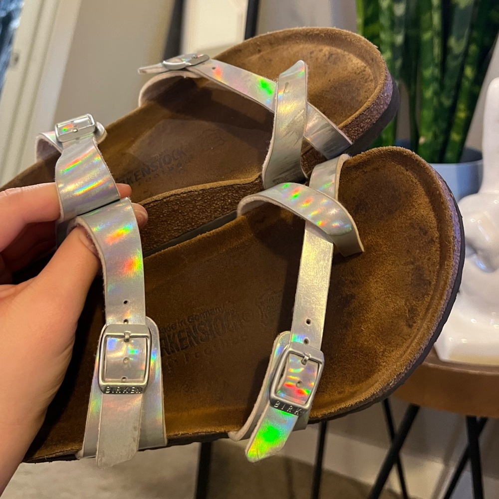 BIRKENSTOCKS! Mayari Style - Shiny Iridescent Finish - Size 40 - SOFT BED
